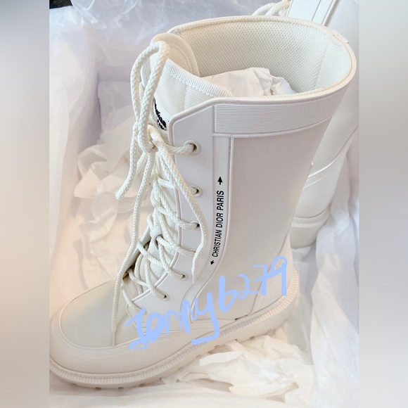 Dior Elegant Boots - Picture 6 of 12